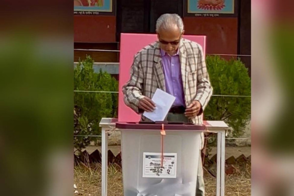 बाबुराम भट्टराईद्वारा गोरखामा मतदान